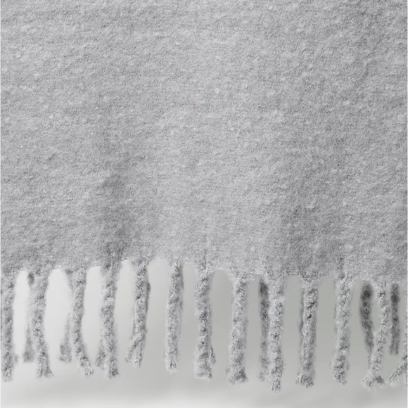 Aritzia Pink Main Character LAILA Fringe Scarf - Picture 10 of 10